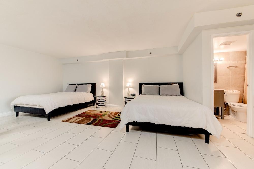الشقق الفندقية لاس فيغاسفي  Getaways At The Jockey Club المظهر الخارجي الصورة