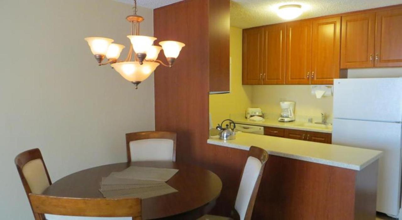 الشقق الفندقية لاس فيغاسفي  Getaways At The Jockey Club المظهر الخارجي الصورة