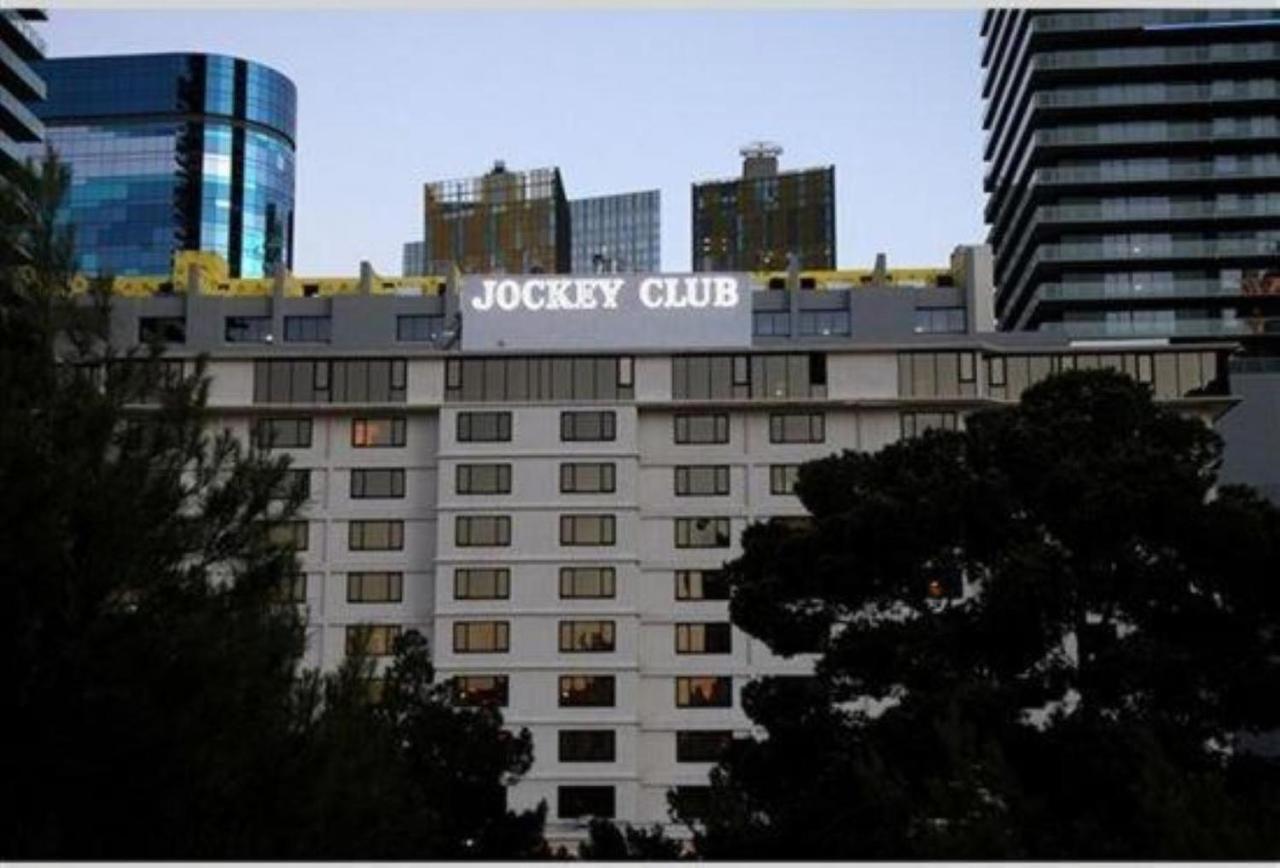 الشقق الفندقية لاس فيغاسفي  Getaways At The Jockey Club المظهر الخارجي الصورة