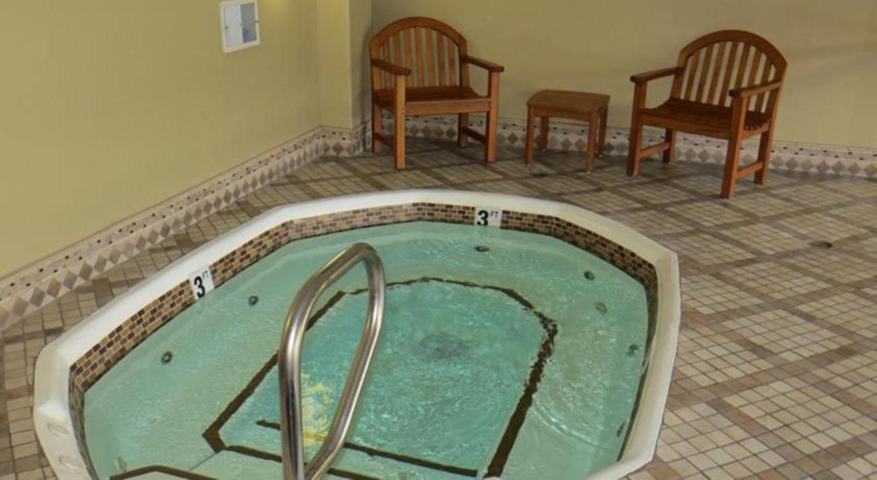 الشقق الفندقية لاس فيغاسفي  Getaways At The Jockey Club المظهر الخارجي الصورة